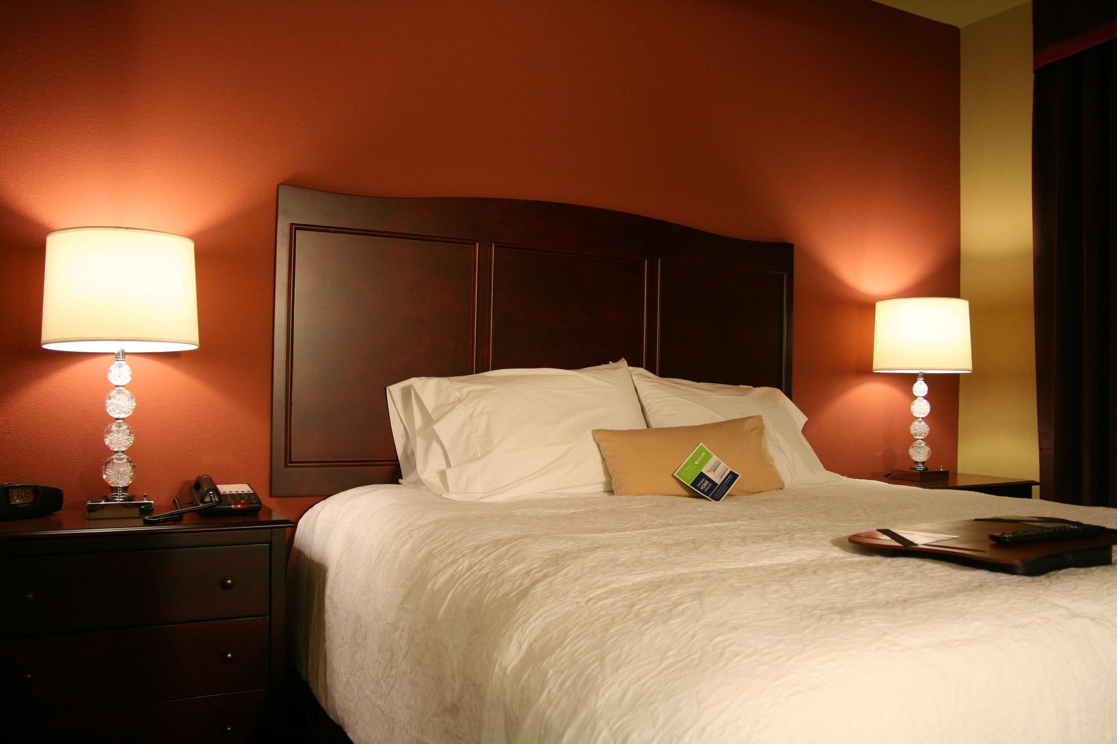 Hampton Inn & Suites מישן חדר תמונה