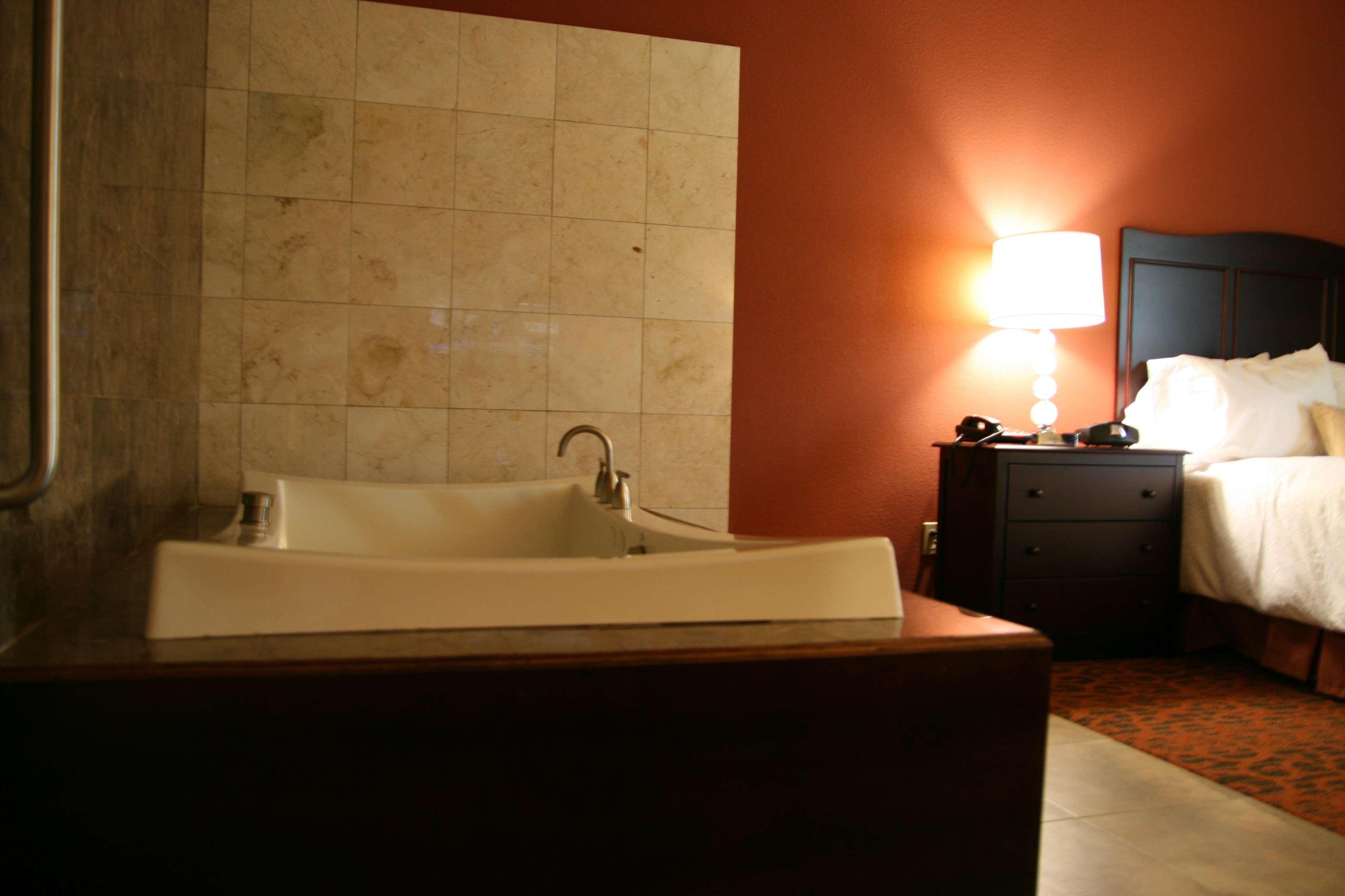 Hampton Inn & Suites מישן חדר תמונה