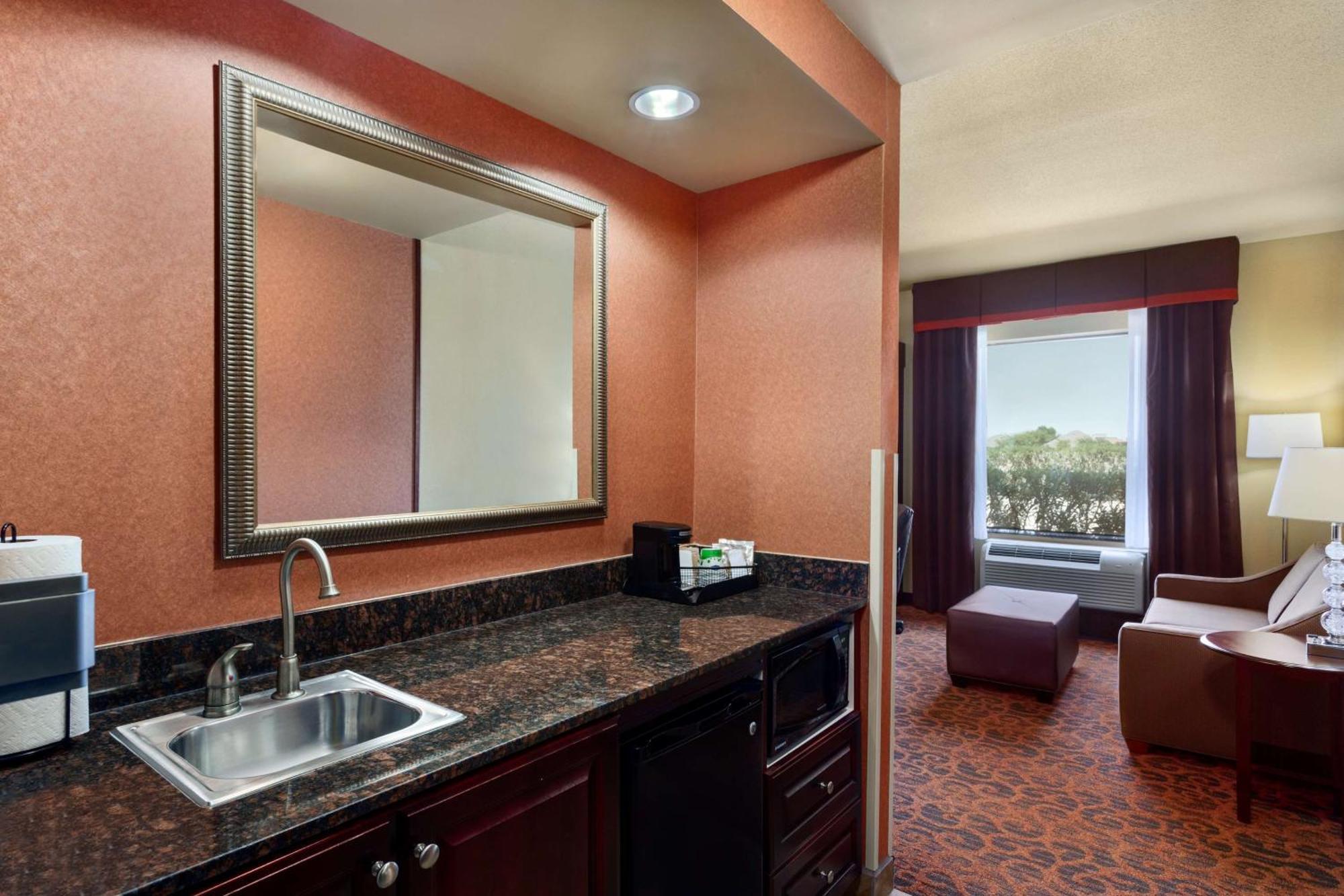 Hampton Inn & Suites מישן מראה חיצוני תמונה